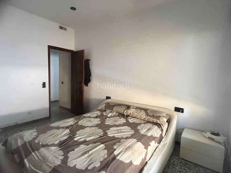 Foto fe48bd5a-5d2f-41fc-a3c4-8f48c5894518. Semi detached house with heating parking in Centre Vendrell (El)