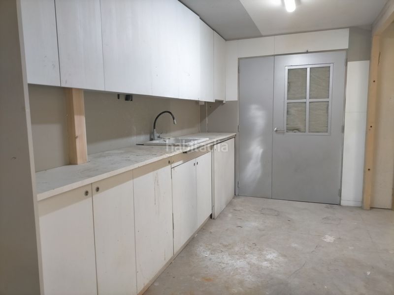 Foto a59a8865-5582-4445-8df7-2b891b0ce4e5. Location bâtiment à usage industriel dans Gràcia Sabadell