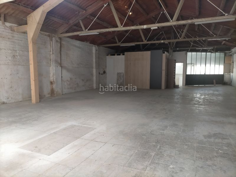 Foto ff5fece6-1d3e-4efb-915e-7191ae1b5994. Location bâtiment à usage industriel dans Gràcia Sabadell