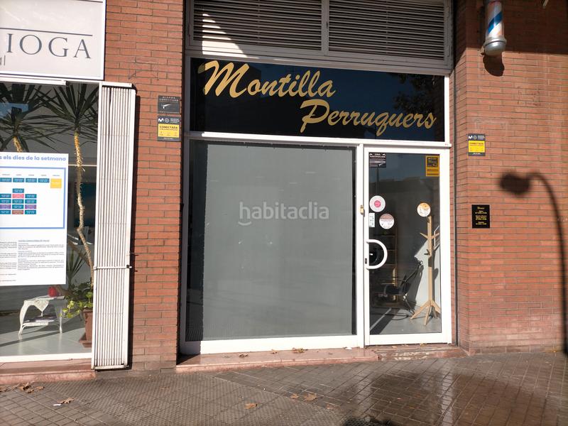 Foto 0b9abb0b-4dce-42b3-a860-80aae5d28e24. Traspàs local comercial a Eixample Sabadell