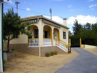 Terreny residencial a Cabra. Parcela en venta