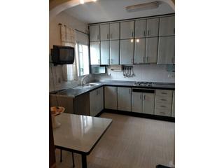 Casa a Cabra. Casa en venta en cabra