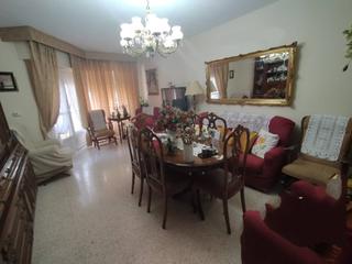 Appartement à Cabra. Venta piso 4 dormitorios en el paseo