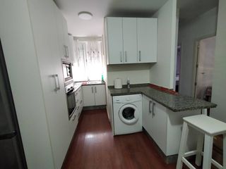 Location Appartement  Calle romero merchán. Alquiler de piso reformado en cabra