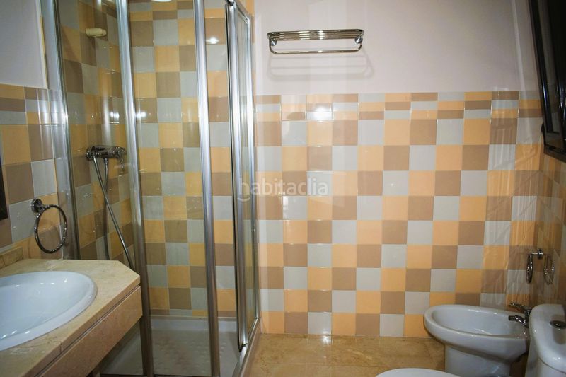Foto 173d883a-963c-4721-a633-fd2f9253a87e. Edificio in San Bartolomé de la Torre