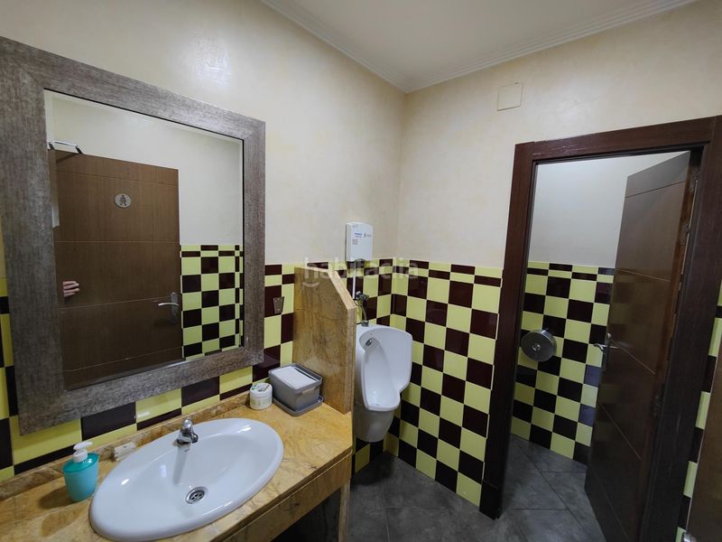 Foto 907d8a1d-c674-4f9a-844d-3a58be52b323. Edificio in San Bartolomé de la Torre