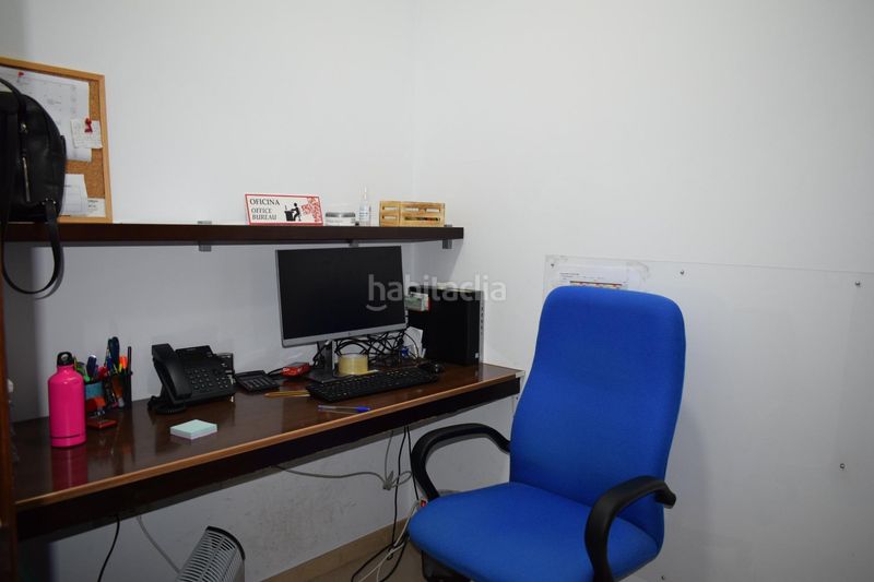 Foto f875d95c-b589-4b15-b44c-895515680be7. Edificio in San Bartolomé de la Torre