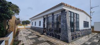 Bauernhof in Gibraleón. Finca rústica en gibraleón  la calvilla