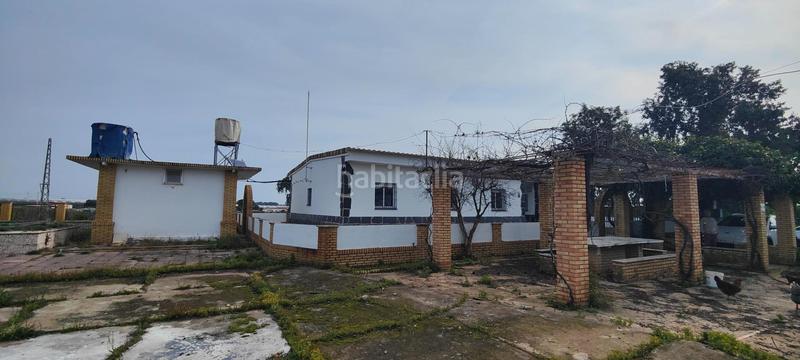 Foto 6309f1ed-f010-4e74-a783-94f81d9186a9. Masía finca rústica zona la calvilla en Gibraleón