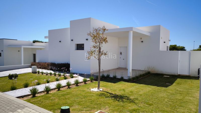 Foto f15aa05d-821c-480b-a8e5-a25d50bb9566. Xalet a paseo blasco ibañez a Costa Esuri Ayamonte