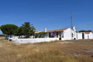Masia en Villanueva de los Castillejos. Finca r�stica en villanueva de los castillejos