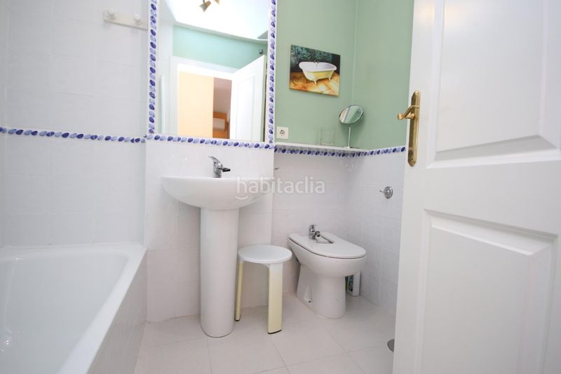 Foto 9132dcd9-22b9-4cf0-9ebd-c8ef23e19ee7. Apartament amb calefacció aparcament piscina a Islantilla golf Islantilla