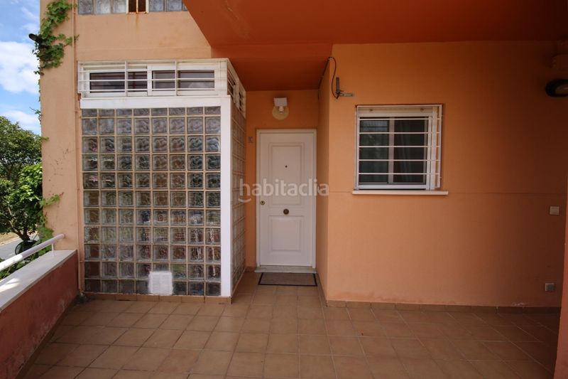 Foto a6fcfb37-ecfc-487c-993a-e7eac9163b6f. Apartament amb calefacció aparcament piscina a Islantilla golf Islantilla