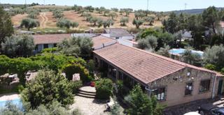 Mas en Zafra. Venta de hotel rstico en zafra, badajoz  el campito