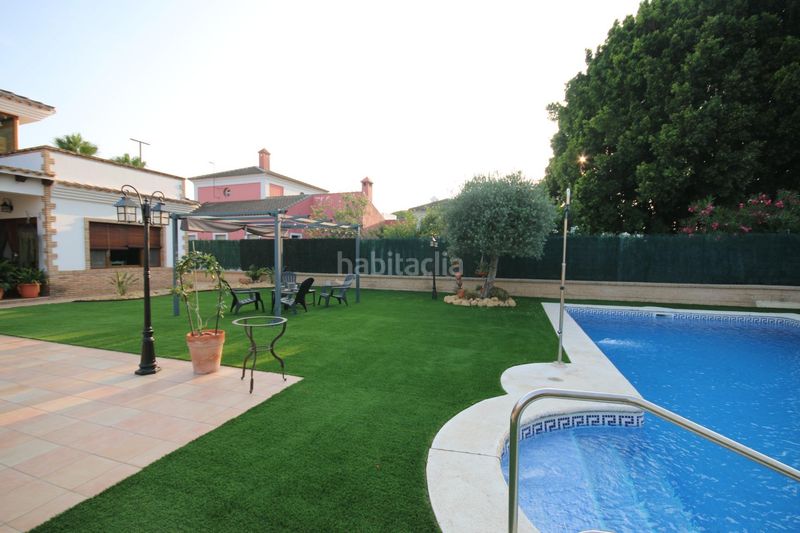 Foto 02458a86-78e4-4c8a-b0a4-4bf7ba10c73e. Xalet amb calefacció aparcament piscina a Lepe