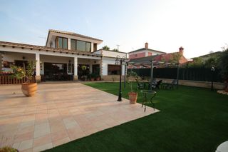 Xalet en Lepe. Casa o chalet independiente en venta en pinares de lepe