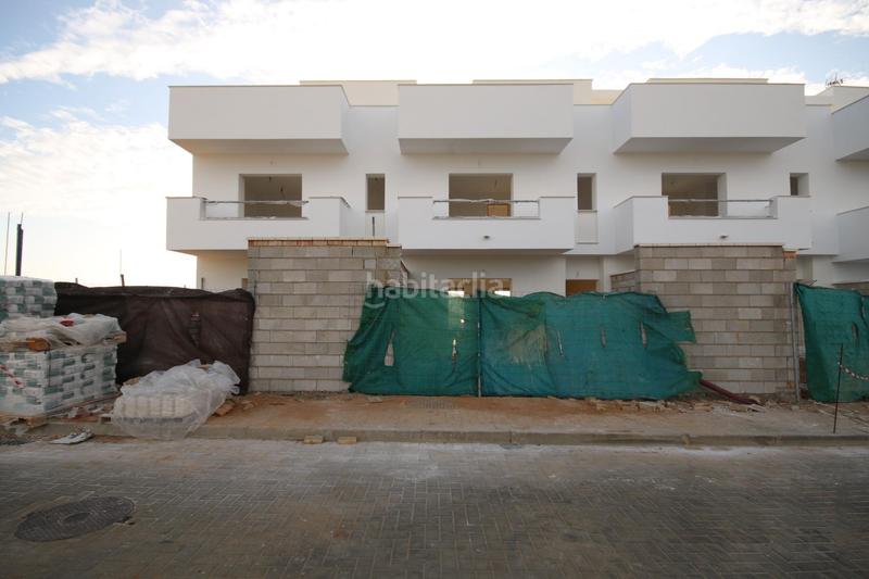 Foto e8b26f55-6093-487d-a118-43f0500c8664. Chalet vivienda adosada en barriada de canela en Isla Canela Ayamonte