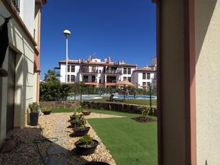 Rez-de-chausse en Costa Esuri. Piso en planta baja en venta  calle lope de rueda, las colinas