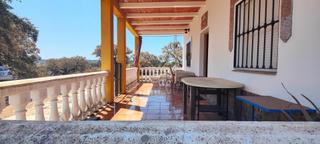Masía en San Bartolomé de la Torre. Finca rústica en san bartolomé de la torre
