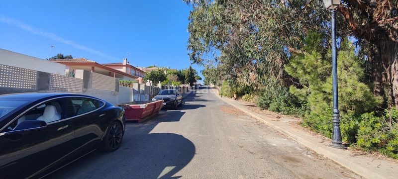 Foto b109fd4c-3a99-48a3-9591-ef14afd04287. Terreny residencial a Lepe