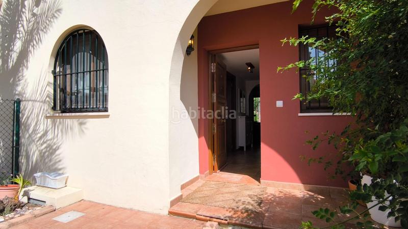 Foto 996d8eed-8211-49b3-b60c-91ea03e409a0. Casa adossada amb aparcament piscina a Costa Esuri Ayamonte