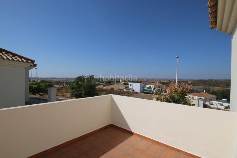 Foto e3877123-697f-4dd7-983e-762023c5de73. Reihenhaus mit parking pool in Costa Esuri Ayamonte