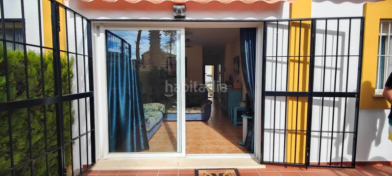 Foto 02f0087b-be21-46b3-9606-8281c0d7d391. Erdgeschoss mit heizung parking pool in Islantilla golf Islantilla