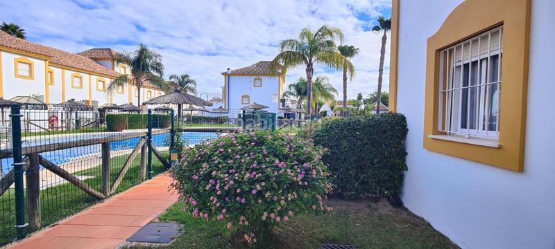 Foto e9c4fa62-344a-4d7e-8355-dbd3d69085d5. Erdgeschoss mit heizung parking pool in Islantilla golf Islantilla