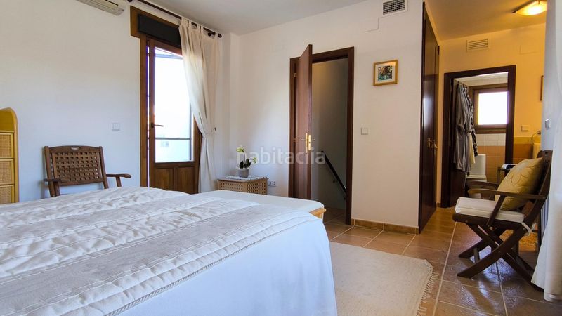 Foto ae75db32-79d3-4c14-85d2-ee013b49a889. Duplex con parcheggio piscina in Costa Esuri Ayamonte