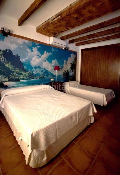 Foto 69b0d642-5666-4ffa-83c7-c0118a306eea. Edificio in Turre