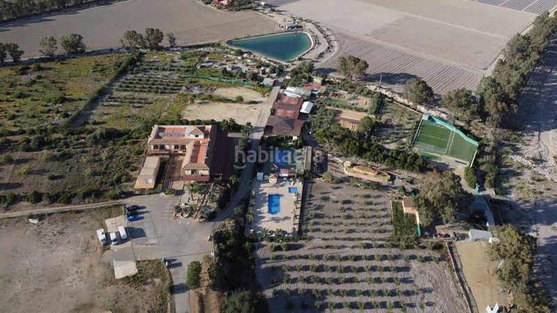 Foto 6b3ee0bd-0ad9-4380-9a12-1ed9170a8c73. Edificio in Turre