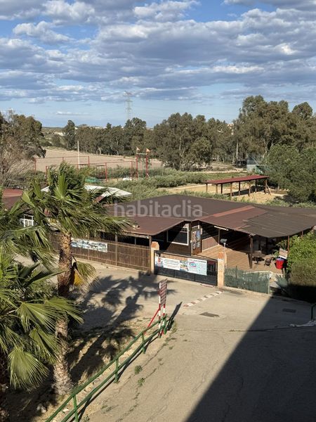 Foto a2665a25-8dc5-435a-8f84-0ab5f1025305. Edificio in Turre