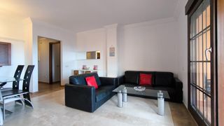 Rent Apartment  Avenida cisnes de los. Vistas al mar y confort total apartamento de 2 hab. con terraza