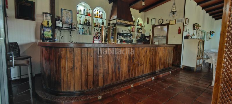 Foto d54f6f44-4988-4111-8e41-51e42b281ab9. Masia amb piscina a Lapa (La)