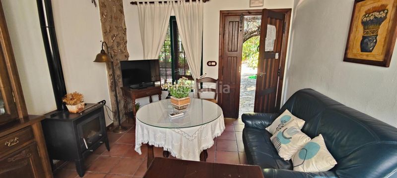 Foto da12c9f9-8bd2-4878-a54f-eb5783052ceb. Masia amb piscina a Lapa (La)