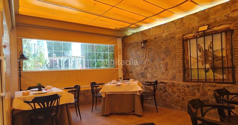 Foto e2b54840-1dd5-4dd3-9085-a54084810836. Masia amb piscina a Lapa (La)