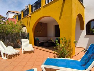 Casa adossada  Paseo blasco iba�ez. Exclusivo adosado listo para entrar a vivir con jard�n privado o