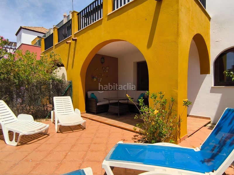 Foto 6fddac88-91b3-4df4-97ab-94a6f426ae30. Casa adossada amb aparcament piscina a Costa Esuri Ayamonte