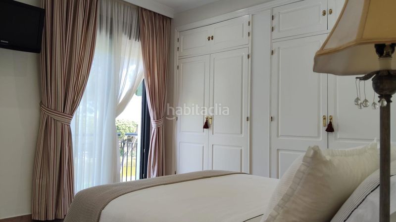 Foto 03c4459d-7200-4b04-bab8-f2f813a32436. Xalet amb aparcament piscina a Islantilla golf Islantilla