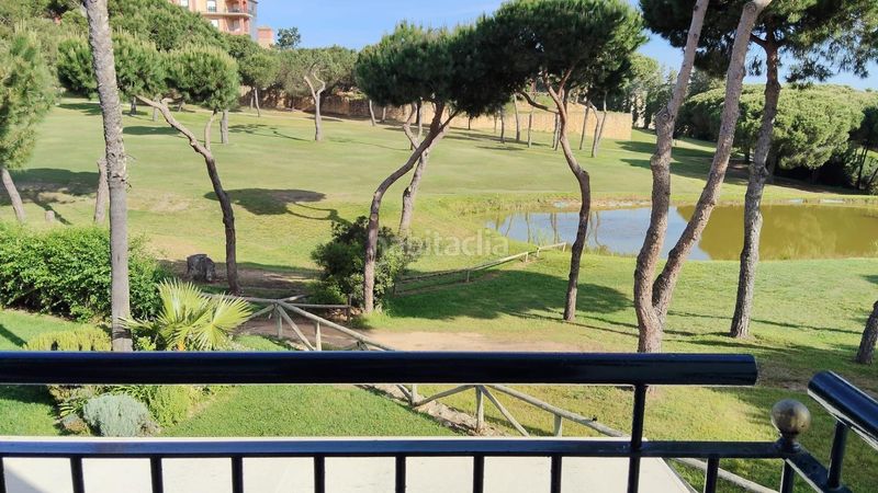 Foto cbf6513b-b99c-492b-8f5b-0e1c64793e2a. Xalet amb aparcament piscina a Islantilla golf Islantilla
