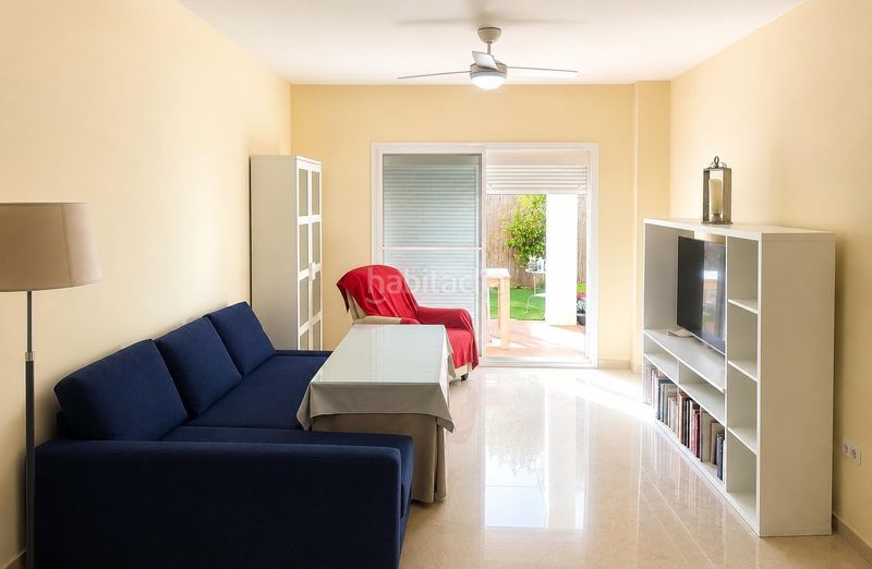 Foto e7cee913-e0af-49eb-b6f5-c187d9b96947. Casa adossada amb calefacció aparcament piscina a Ayamonte
