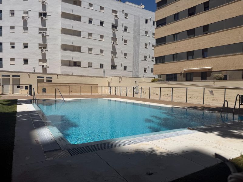 Foto 4a535428-a7ef-4a96-9a72-53bf2a6f34b3. Pis amb calefacció piscina a Pescadería Huelva