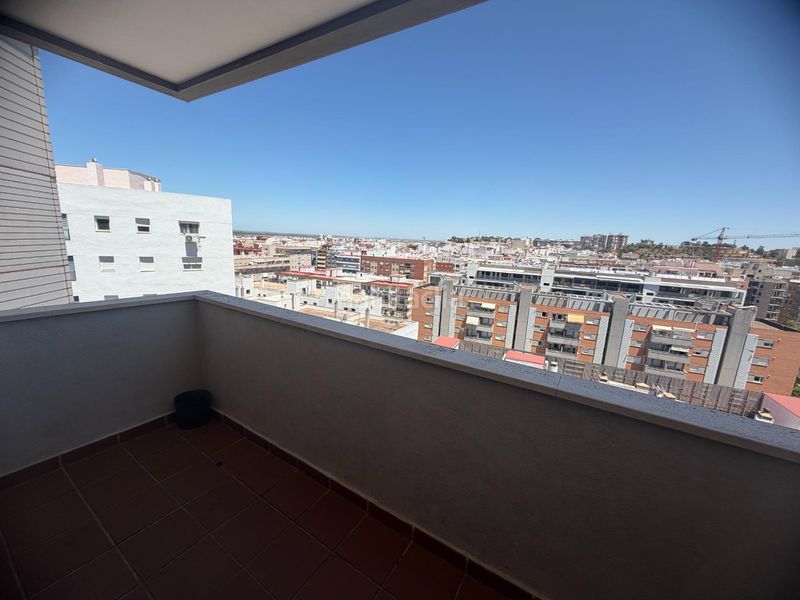 Foto babe1c76-2173-4f03-9b11-e8125eb403f9. Pis amb calefacció piscina a Pescadería Huelva
