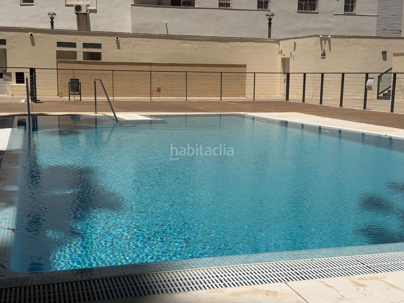 Foto d7b158d9-9125-4a46-bf36-c308f4916602. Pis amb calefacció piscina a Pescadería Huelva