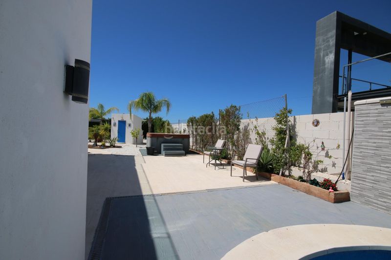 Foto c0537759-5672-4547-8096-fba037f18c97. Xalet amb aparcament piscina a Costa Esuri Ayamonte