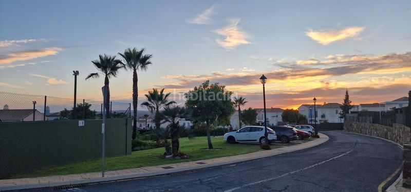 Foto 39a19117-9be0-474d-92e6-660eff2c7910. Casa adossada amb aparcament piscina a Costa Esuri Ayamonte