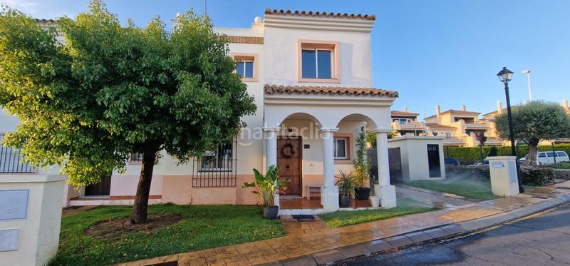 Foto 47e88a4d-1e4e-41dd-ac81-620d088f6079. Casa adossada amb aparcament piscina a Costa Esuri Ayamonte