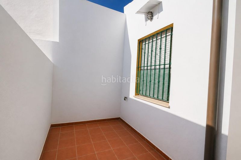 Foto ffd8c544-dbbe-46ea-b231-4f4989990c22. Xalet amb aparcament a Almendro (El)