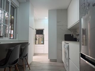 Piano terra  Calle rio de la plata. Oportunidad única en la orden! espectacular planta baja completa