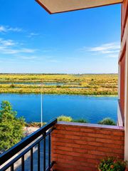 Appartement  Calderon de la barca. Piso de 3 dormitorios con terraza y vistas a la marisma en el ce